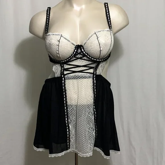 Torrid Lingerie Lace French Maid Apron Skirt Costume Halloween Plus 4 26 - Picture 1 of 5